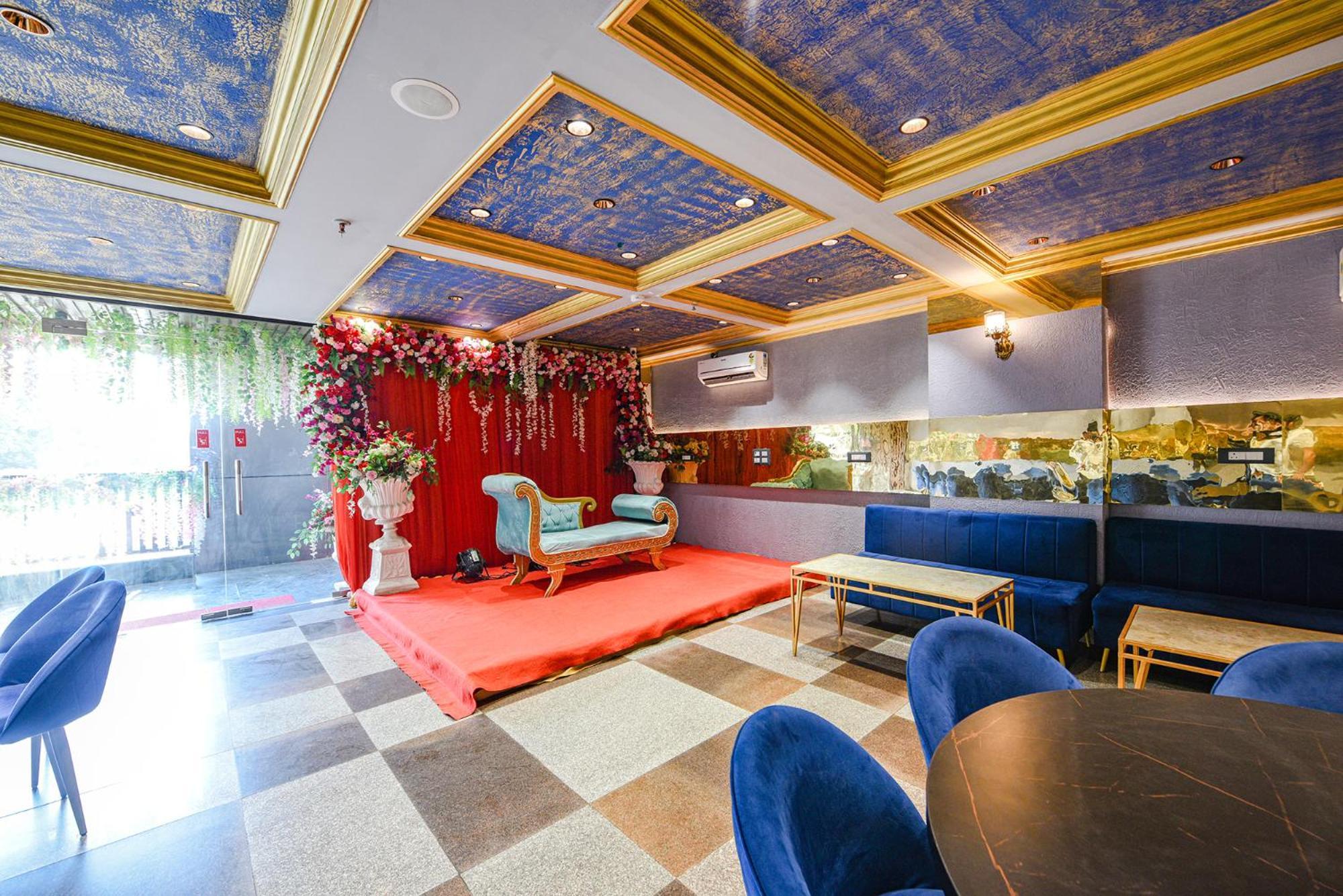 Fabhotel Prime Apple Tree Residency New Delhi Exteriör bild
