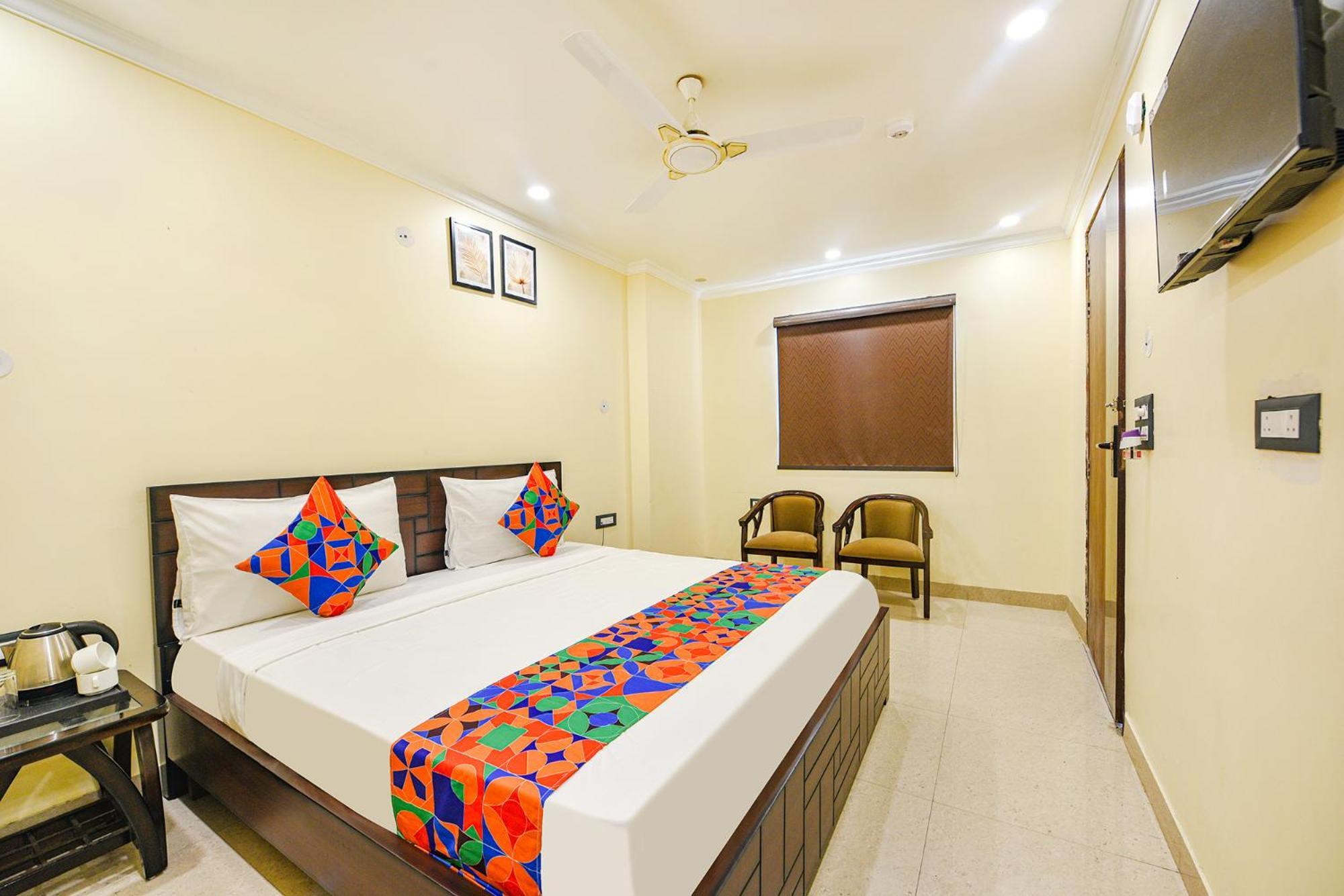 Fabhotel Prime Apple Tree Residency New Delhi Exteriör bild